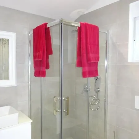 In With Swimming Pool