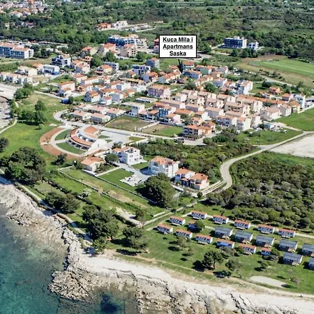 In With Swimming Pool Dom wakacyjny *